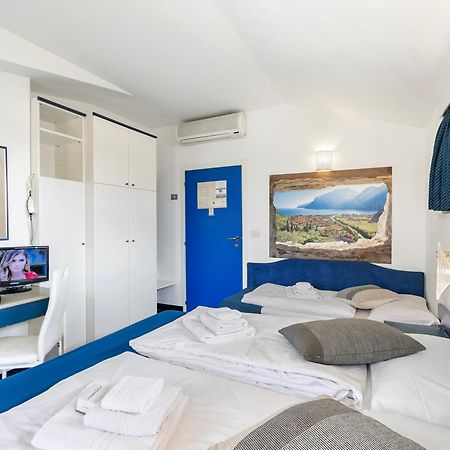 Bike & Wind Hotel Villa Maria Torbole Sul Garda Екстериор снимка