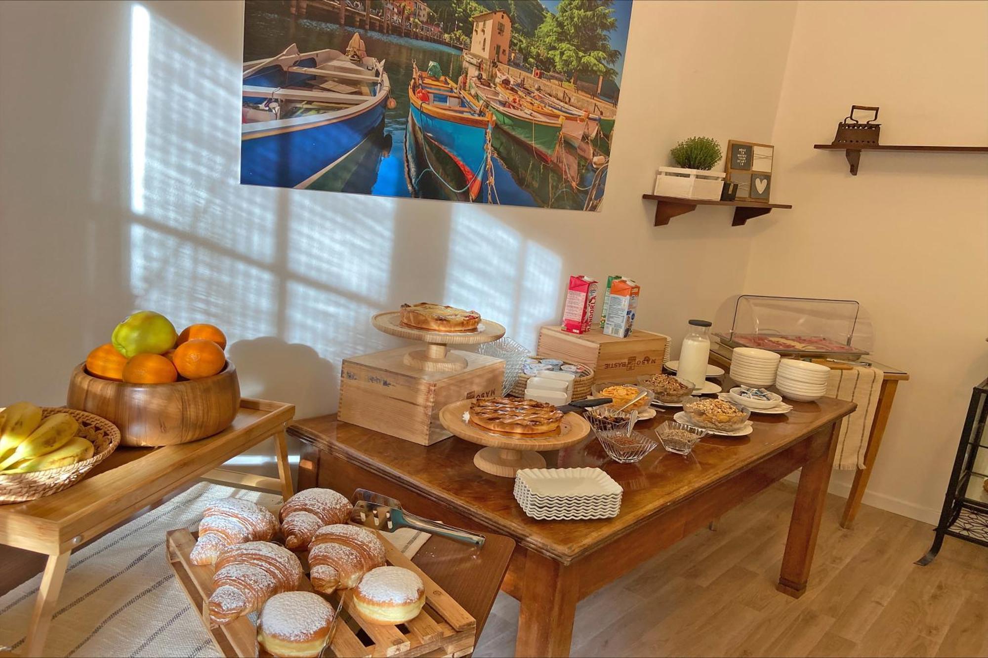 Bike & Wind Hotel Villa Maria Torbole Sul Garda Екстериор снимка