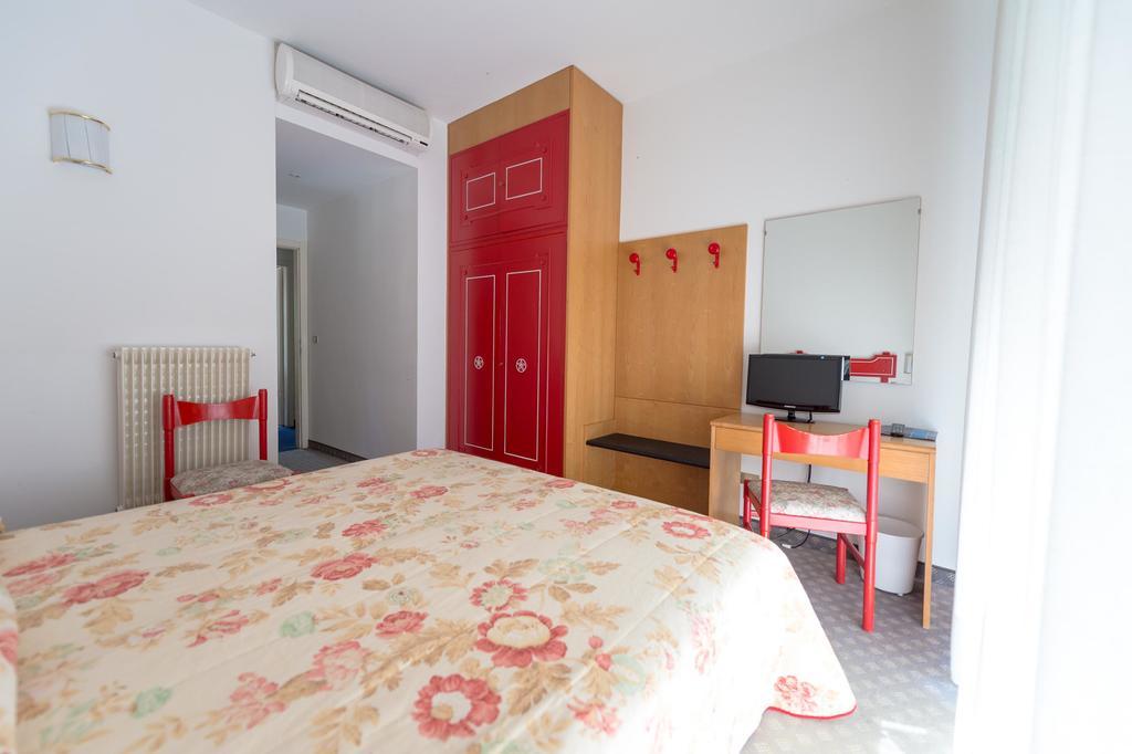Bike & Wind Hotel Villa Maria Torbole Sul Garda Екстериор снимка