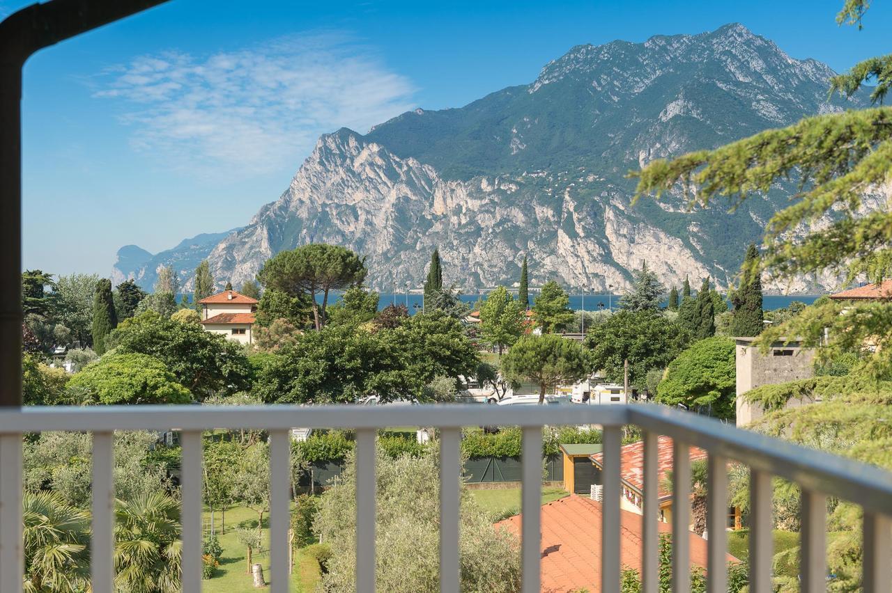 Bike & Wind Hotel Villa Maria Torbole Sul Garda Екстериор снимка